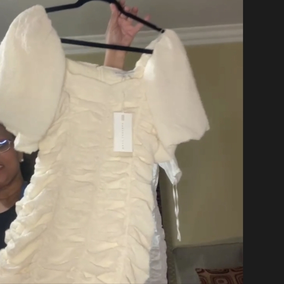 Endless Rose Anthropologie Bubble Dress Ruched Bodycon Puff Sleeves Ivory M NWT - Picture 3 of 4